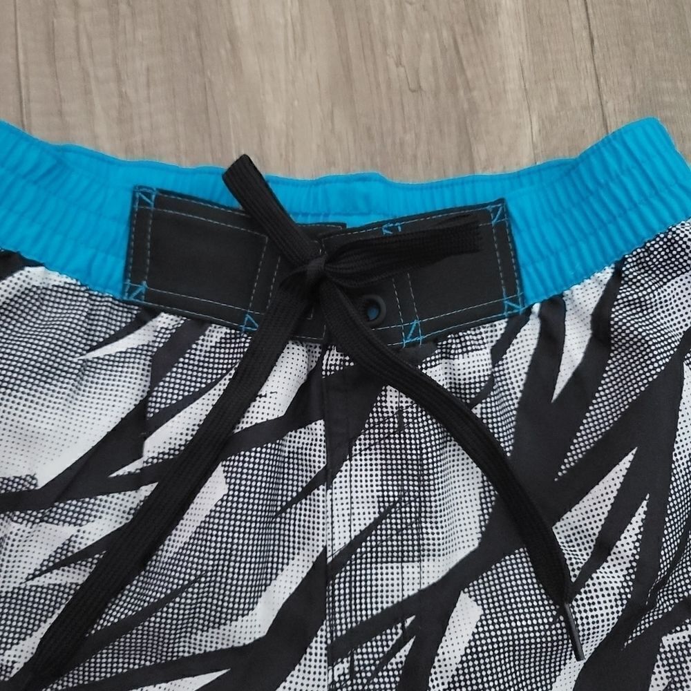 Adidas boys swim trunks size small - Picture 3 of 6